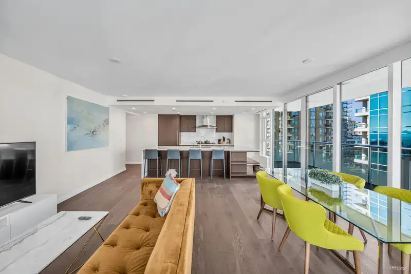 1402 1335 HOWE STREET - photo 1 of 40