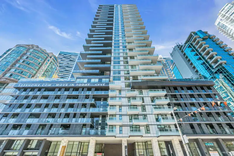 1402 1335 HOWE STREET - photo 2 of 40