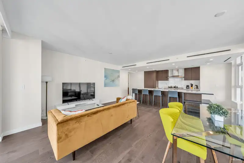 1402 1335 HOWE STREET - photo 3 of 40