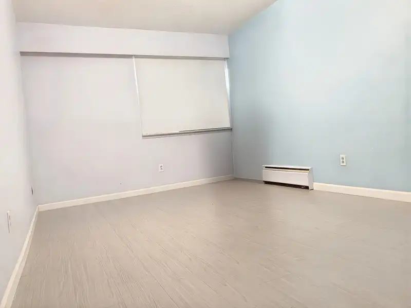 114 6420 BUSWELL STREET - photo 4 of 14