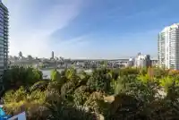906 455 BEACH CRESCENT - thumbnail 1
