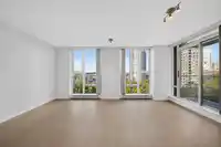 906 455 BEACH CRESCENT - thumbnail 10