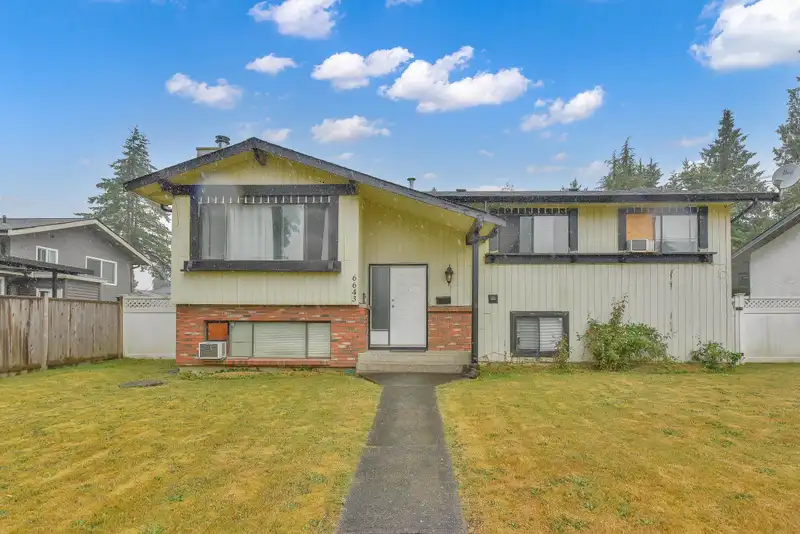 6643 132 STREET - photo 1 of 29