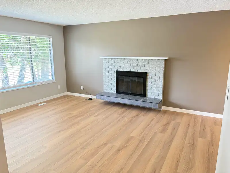 7900 FULMAR STREET - photo 2 of 17