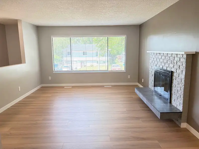 7900 FULMAR STREET - photo 3 of 17