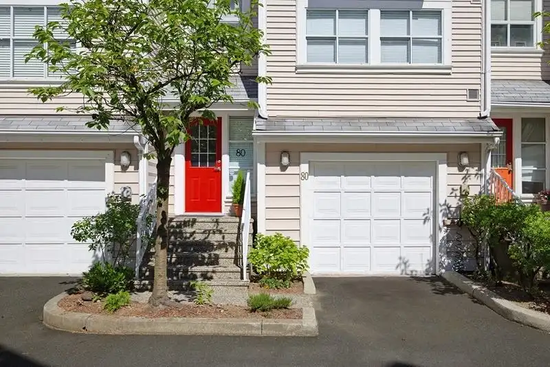 80 2450 HAWTHORNE AVENUE - photo 3 of 40
