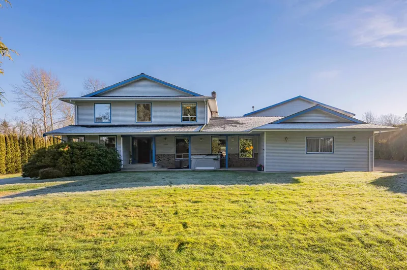 18825 76 AVENUE - photo 1 of 25