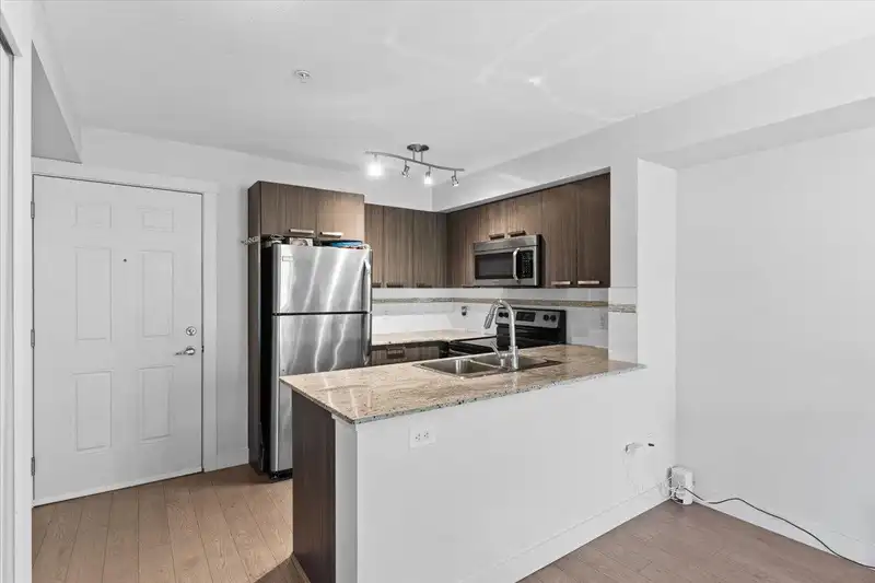 208 13883 LAUREL DRIVE - photo 4 of 18