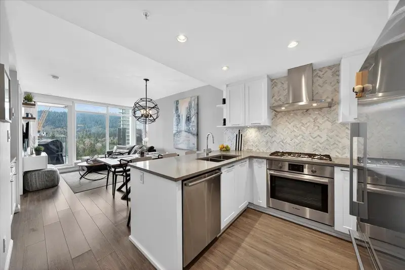 1003 520 COMO LAKE AVENUE - photo 4 of 25