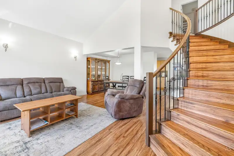 37 6116 128 STREET - photo 4 of 30
