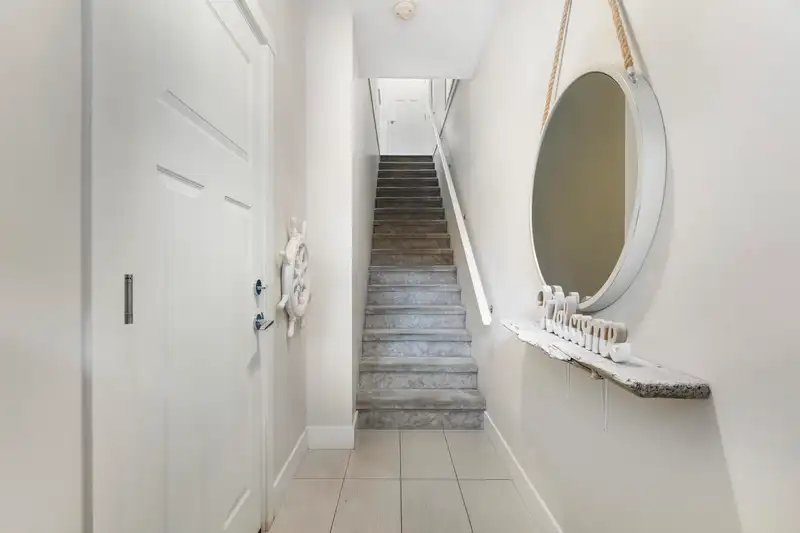507 4688 HAWK LANE - photo 3 of 28