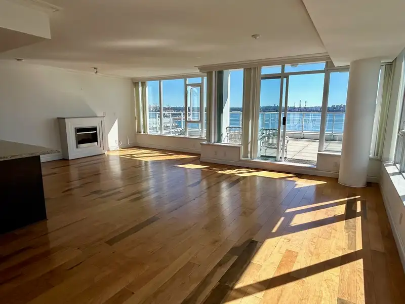 902 133 E ESPLANADE AVENUE - photo 3 of 14