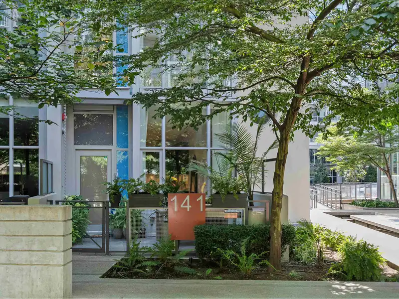 141 E 1ST AVENUE - photo 4 of 40