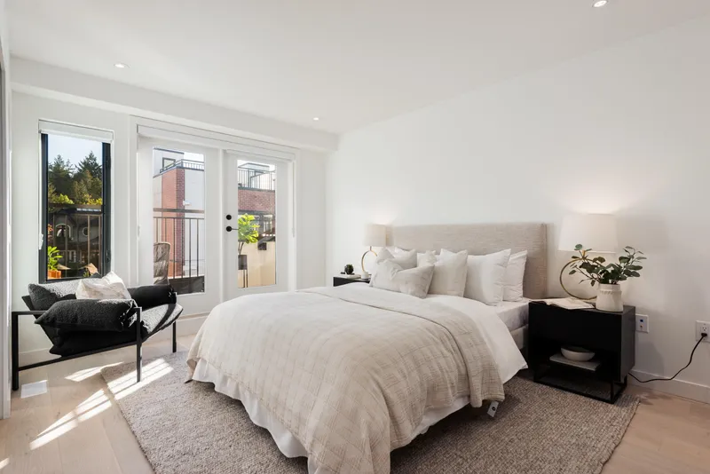 253 477 W 28TH AVENUE - photo 4 of 18