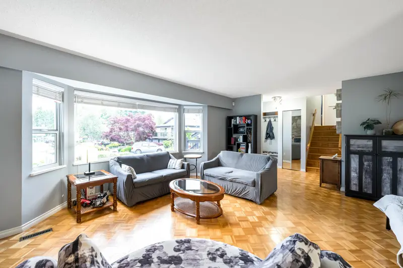 11874 90A AVENUE - photo 4 of 25