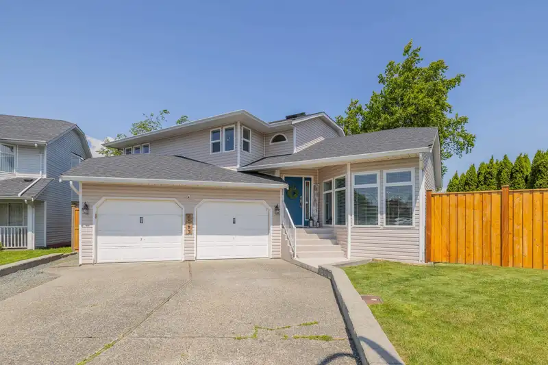 45257 RAVEN PLACE - photo 1 of 31