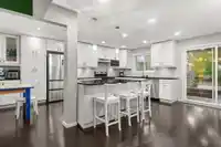 2489 SUNNYSIDE PLACE - thumbnail 9