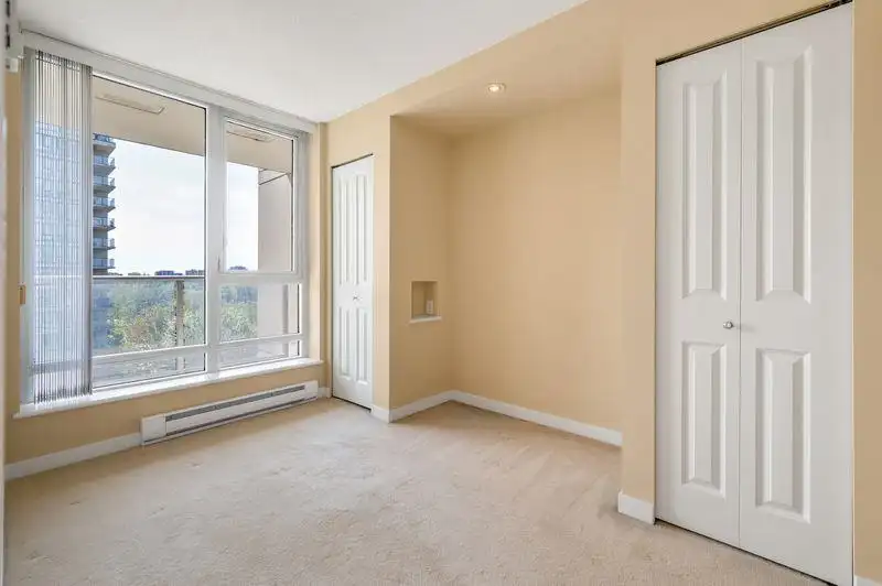 1007 5028 KWANTLEN STREET - photo 3 of 22