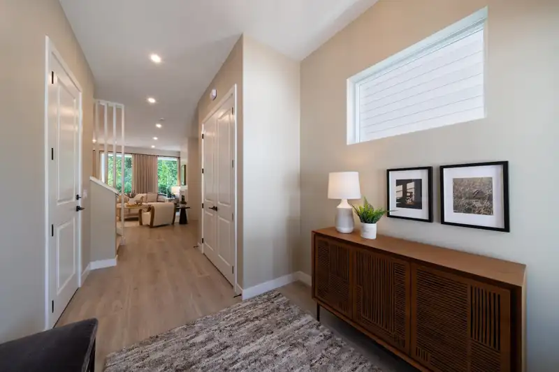23352 SEYMOUR AVENUE - photo 4 of 6