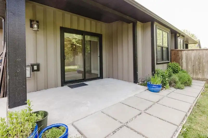 757 GERUSSI LANE - photo 3 of 38