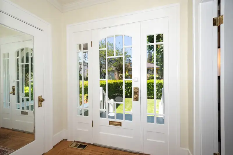 3908 BLENHEIM STREET - photo 2 of 40