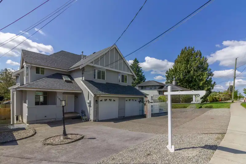 1004 QUADLING AVENUE - photo 1 of 38