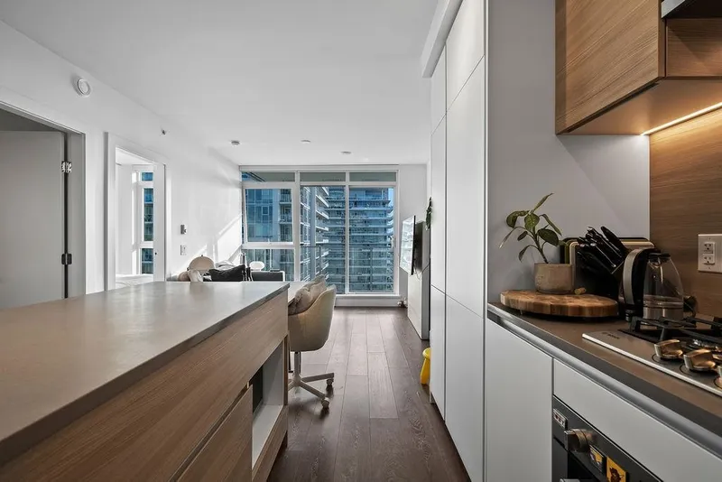 2601 652 WHITING WAY - photo 3 of 25