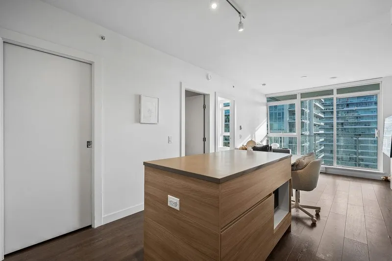 2601 652 WHITING WAY - photo 4 of 25