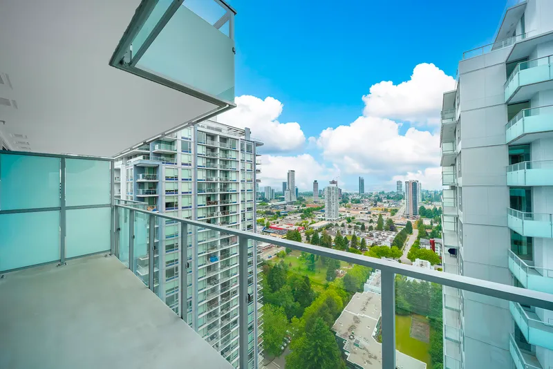 3301 13768 100 AVENUE - photo 3 of 25