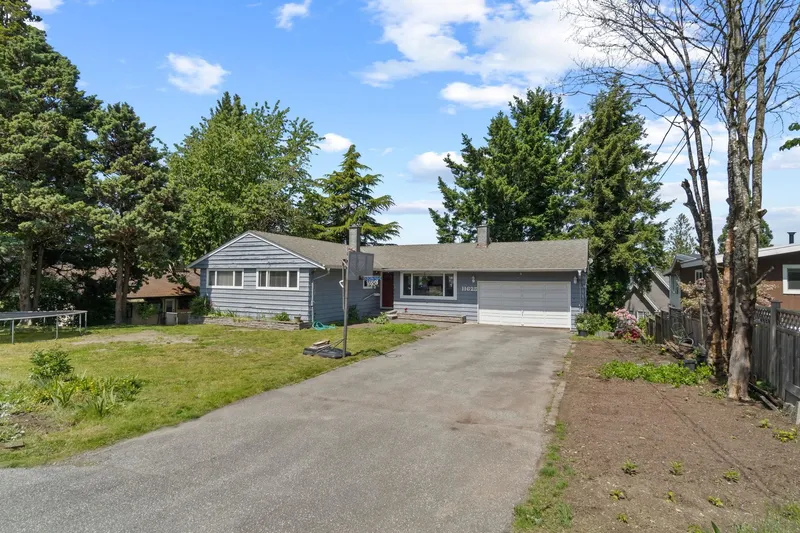 11625 99 AVENUE - photo 4 of 25