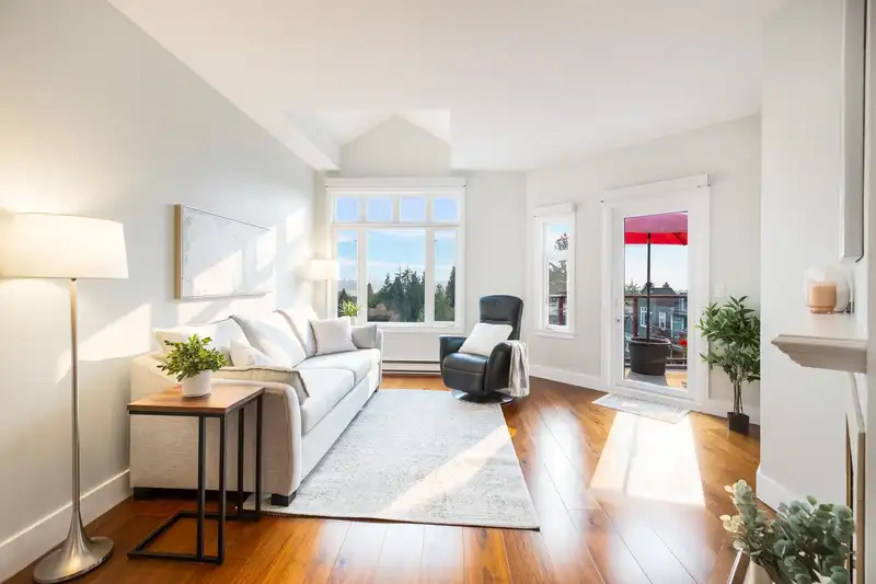 404 121 W 29TH STREET - photo 1 of 33
