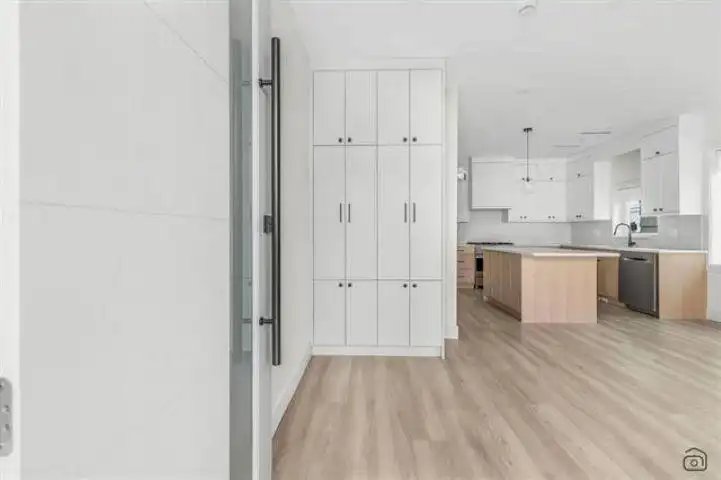 718 E 62ND AVENUE - photo 3 of 17