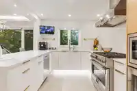 4283 CAPILANO ROAD - thumbnail 2