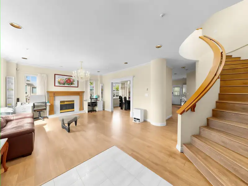 7806 MONTCALM STREET - photo 2 of 40