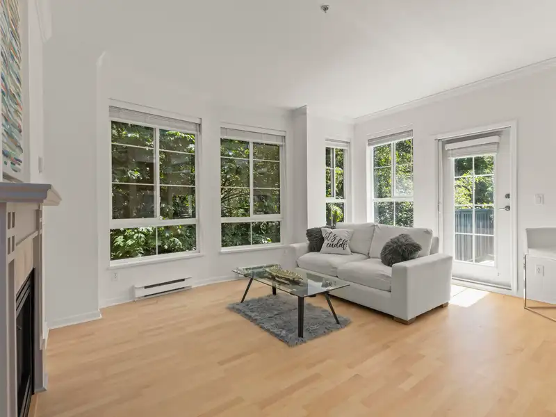 412 5605 HAMPTON PLACE - photo 2 of 26