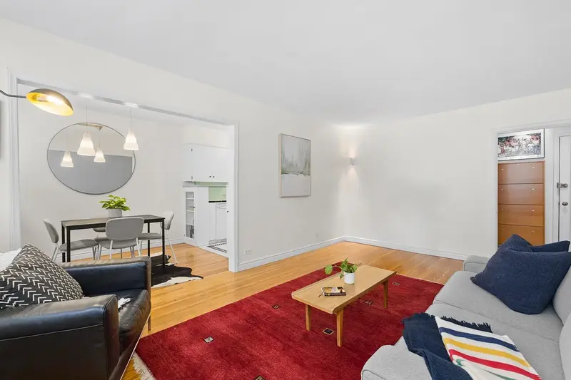 204 1565 BURNABY STREET - photo 4 of 25