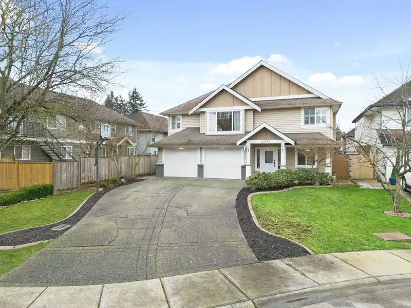 27222 27 AVENUE - photo 1 of 31