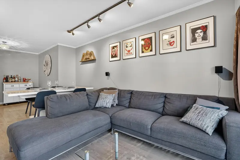 211 230 MOWAT STREET - photo 4 of 21