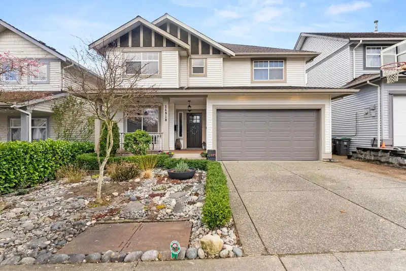 14918 59 AVENUE - photo 1 of 40