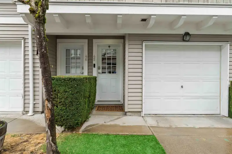 45 8775 161 STREET - photo 2 of 40