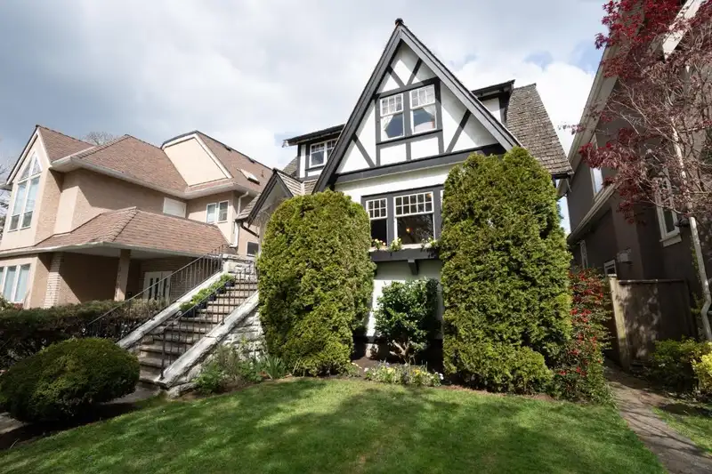 3771 W 31ST AVENUE - photo 1 of 40
