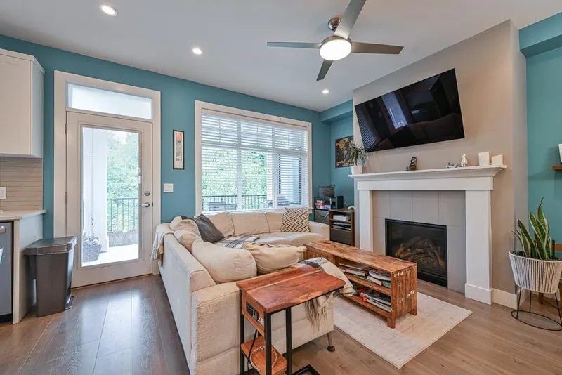 7419 S PRESTON BOULEVARD - photo 4 of 25