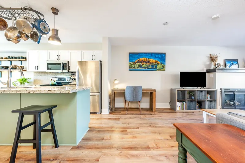 1198 VILLAGE GREEN WAY - photo 4 of 25