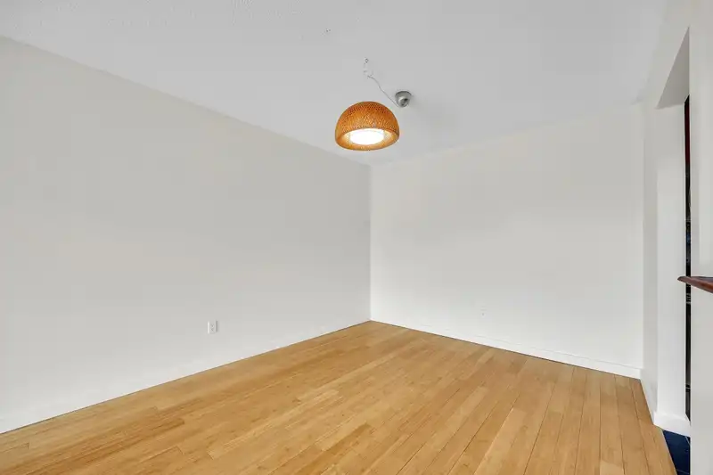 412 1385 DRAYCOTT ROAD - photo 4 of 23