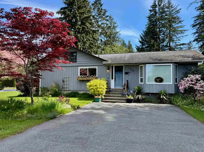 3800 204 STREET - photo 2 of 40