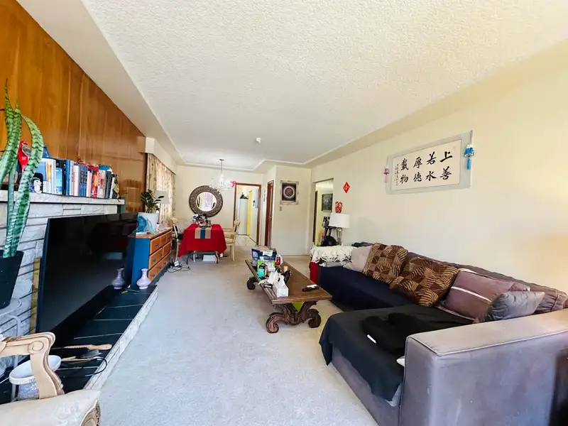 2887 W 24TH AVENUE - photo 2 of 10