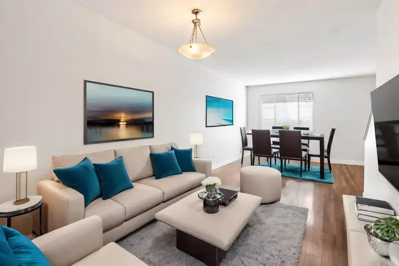 49 21867 50 AVENUE - photo 1 of 36