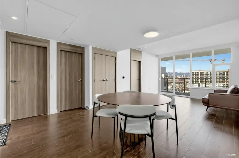 1215 8611 HAZELBRIDGE WAY - photo 4 of 25