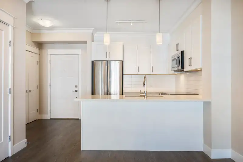 306 5020 221A STREET - photo 2 of 27