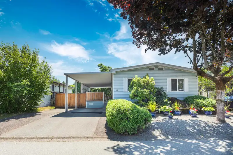 162 145 KING EDWARD STREET - photo 1 of 25
